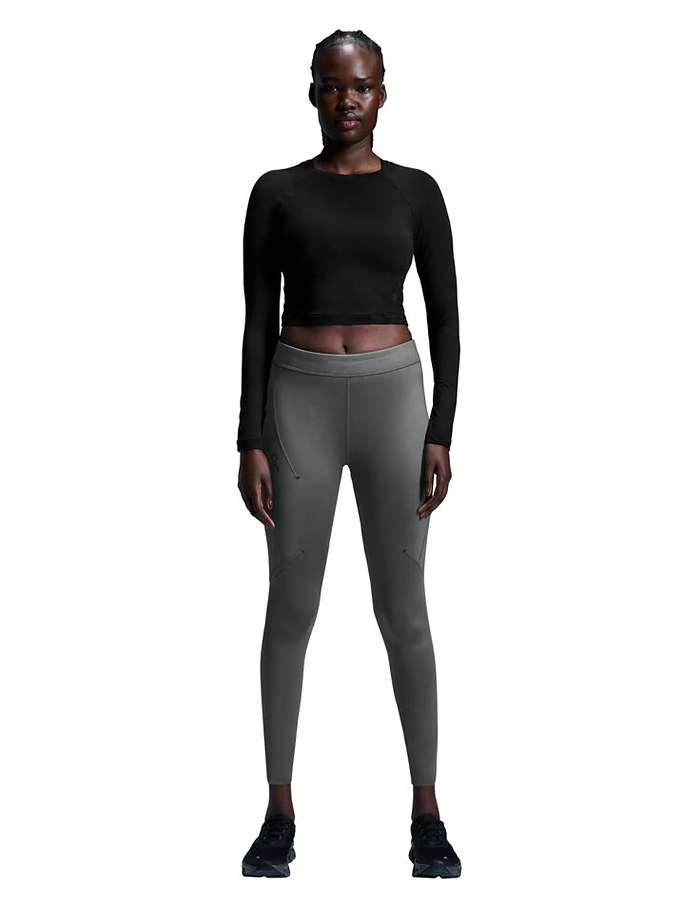 ON | Langarmshirt Cropped Fit | schwarz